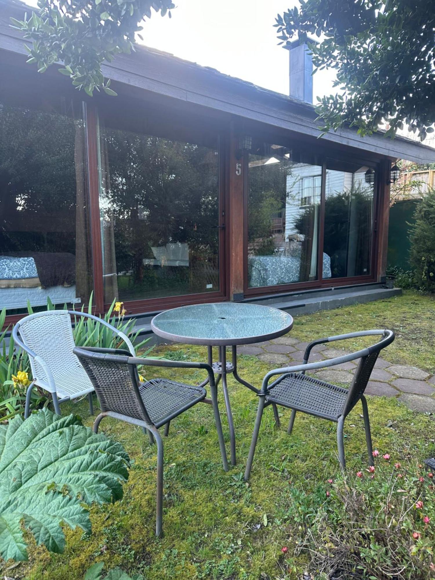 Hostal y Cabañas Villa Germana Puerto Varas Exterior foto