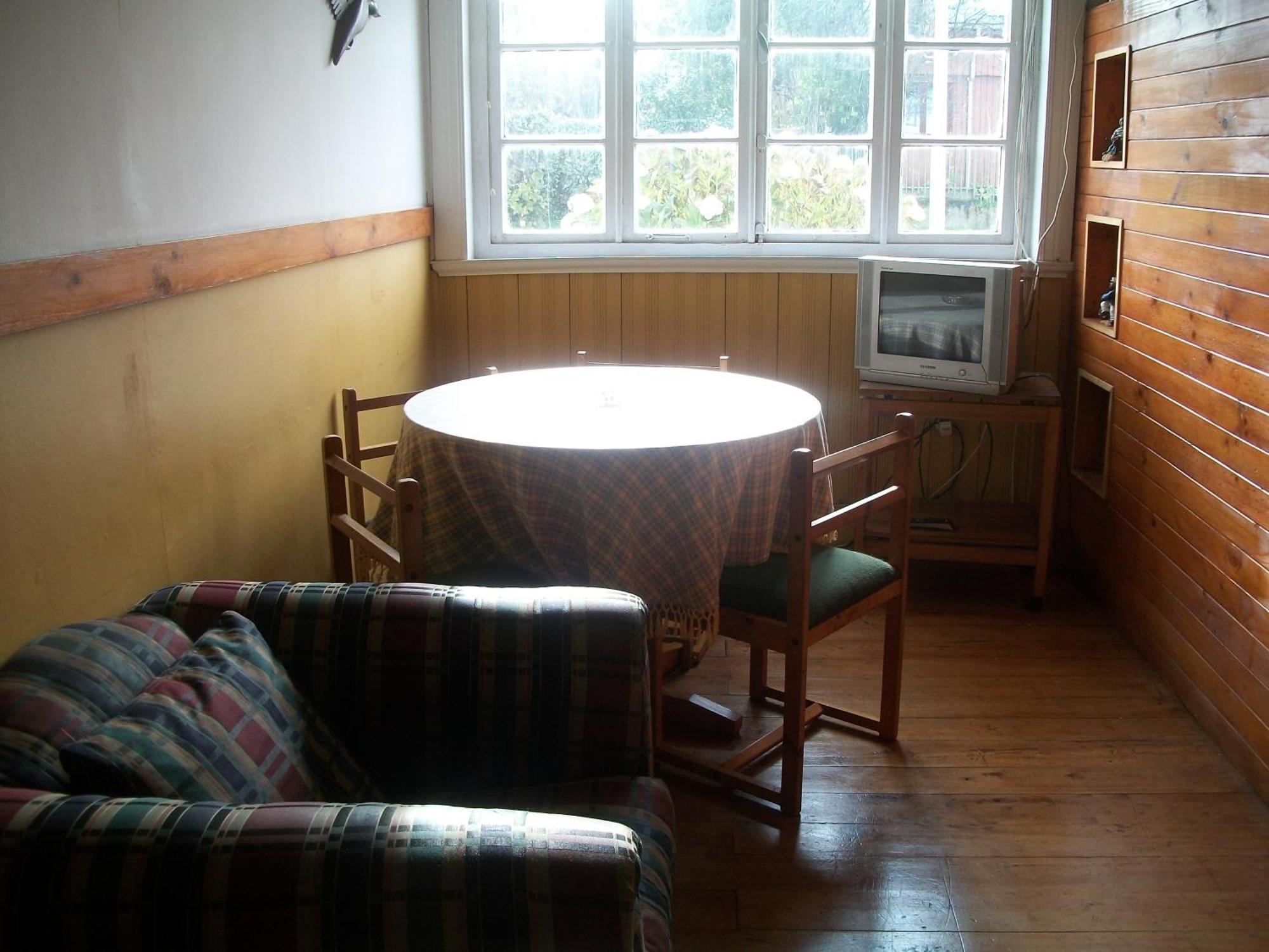 Hostal y Cabañas Villa Germana Puerto Varas Habitación foto