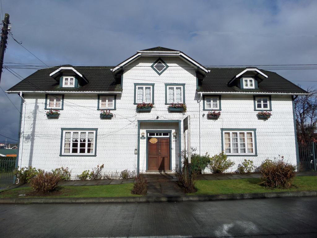 Hostal y Cabañas Villa Germana Puerto Varas Exterior foto