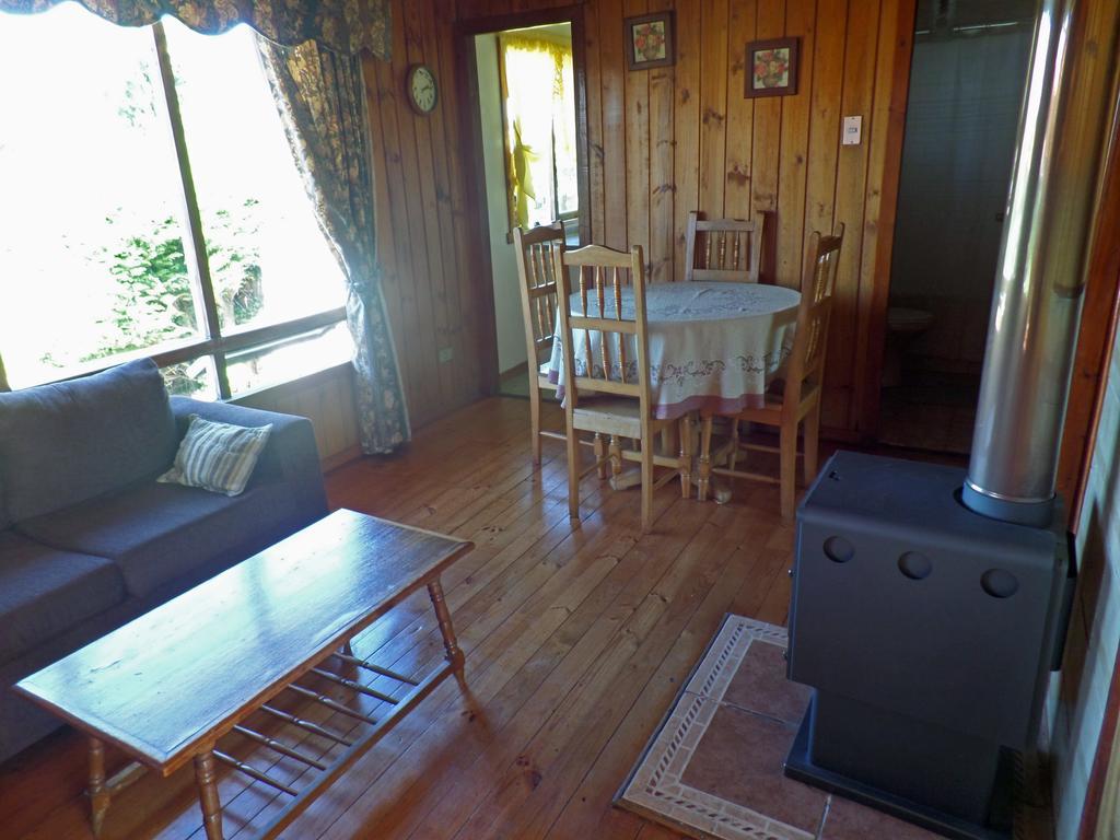 Hostal y Cabañas Villa Germana Puerto Varas Exterior foto